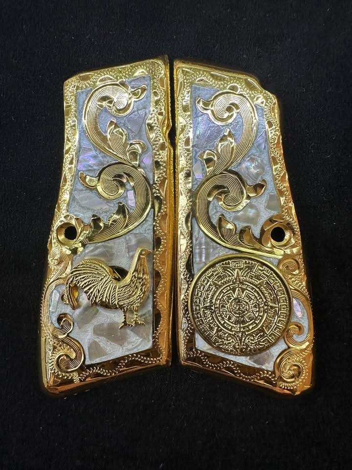 Cacha con logo nacional y gallo concha marina - Western Buckles