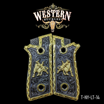 Cacha Taurus Logo Rameada Oro y Niquel.